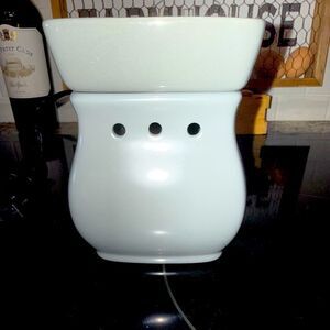Scentsy Gray Ceramic Warmer
